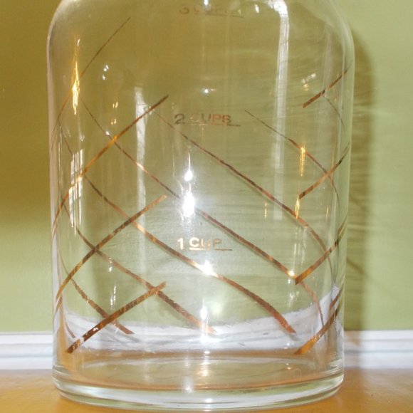 Rare Vintage Clear Glass Carafe Gold Swirls & Measuring Cup Lines 8.5" - Picture 2 of 4